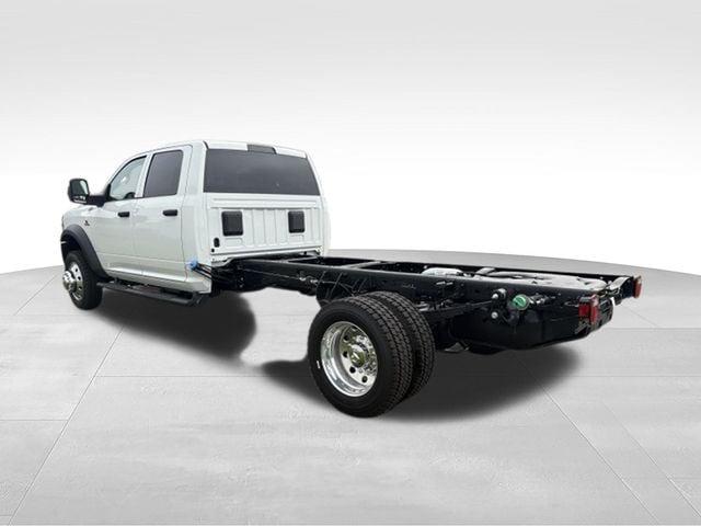 2026 RAM 5500 Chassis RAM 5500 TRADESMAN CHASSIS CREW CAB 4X4 84 CA