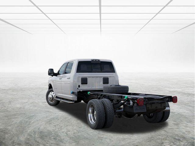 2026 RAM 5500 Chassis RAM 5500 BIG HORN CHASSIS CREW CAB 4X4 84 CA