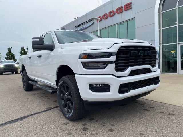 2026 RAM 2500 RAM 2500 BLACK EXPRESS CREW CAB 4X4 64 BOX