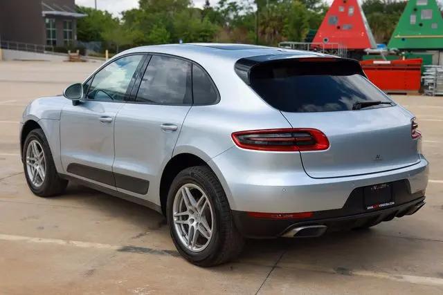 2017 Porsche Macan Macan