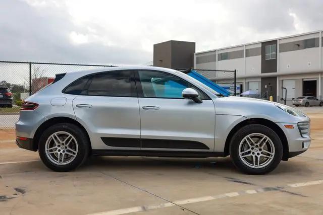 2017 Porsche Macan Macan