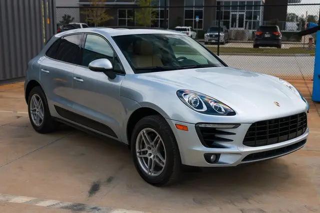 2017 Porsche Macan Macan