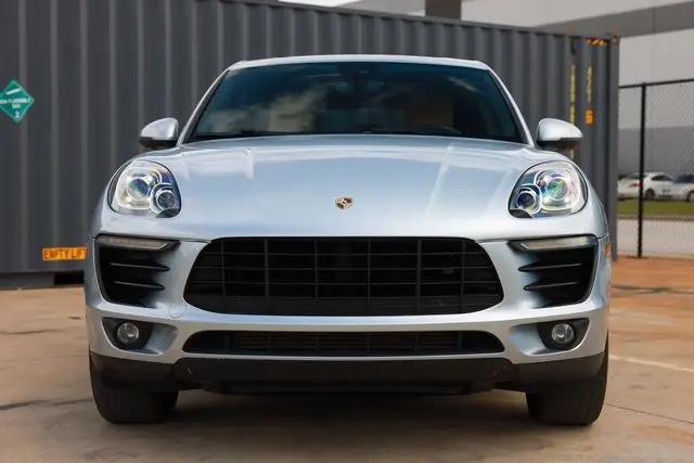 2017 Porsche Macan Macan