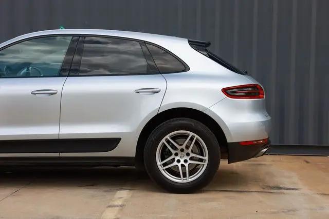 2017 Porsche Macan Macan