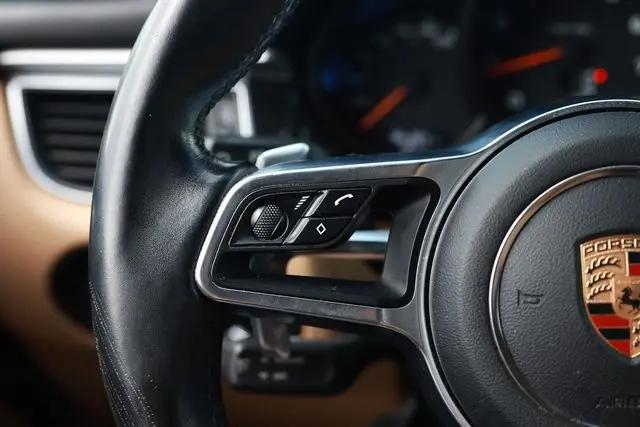 2017 Porsche Macan Macan