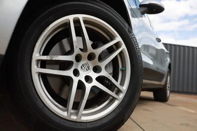 2017 Porsche Macan Macan
