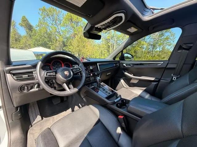 2024 Porsche Macan T