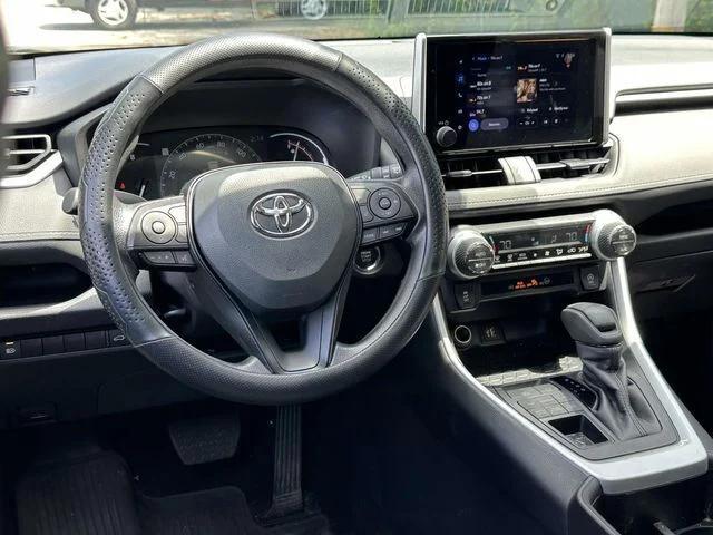 2024 Toyota RAV4 XLE 2024 Toyota RAV4 XLE