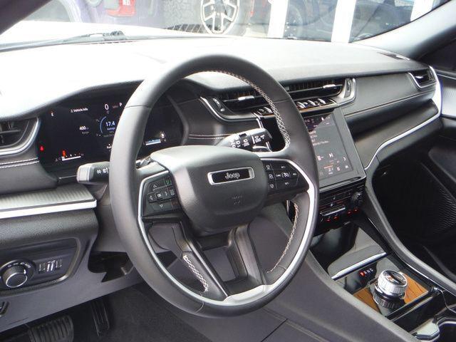 2023 Jeep Grand Cherokee L Altitude 4x4 2023 Jeep Grand Cherokee L Altitude 4x4