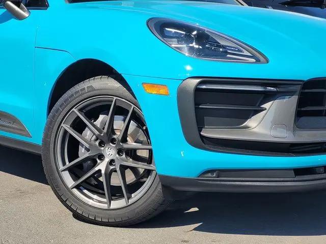 2023 Porsche Macan T
