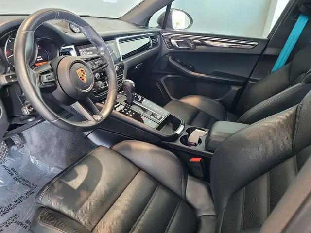 2023 Porsche Macan T