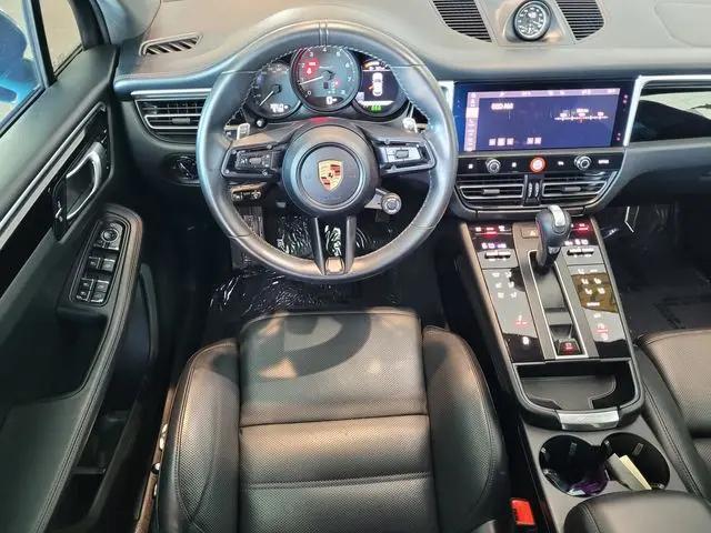 2023 Porsche Macan T