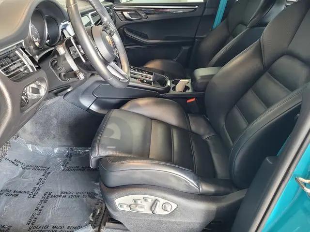 2023 Porsche Macan T