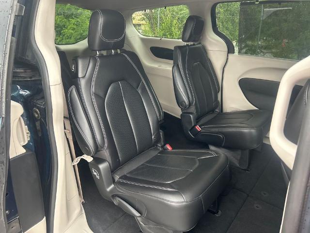 2022 Chrysler Pacifica Touring L AWD