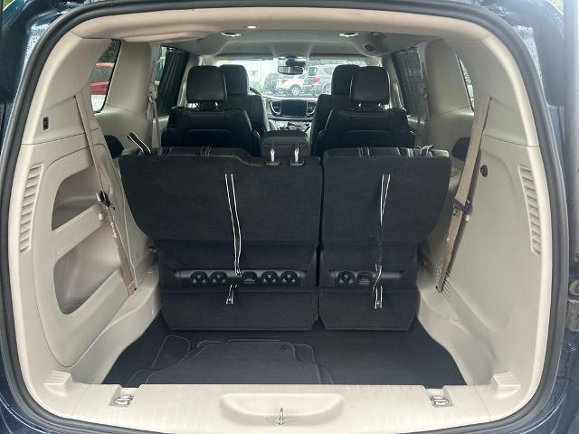 2022 Chrysler Pacifica Touring L AWD