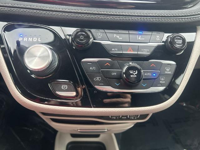 2022 Chrysler Pacifica Touring L AWD