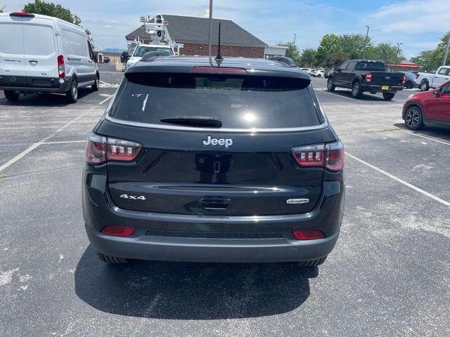 2022 Jeep Compass Latitude Lux 4x4