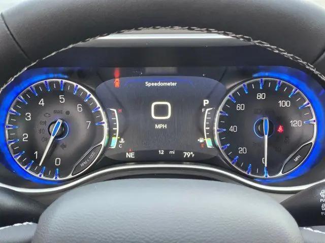2027 Chrysler Pacifica LX
