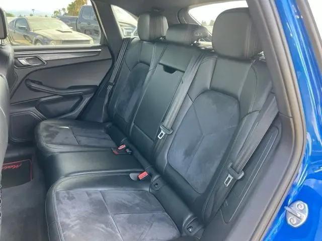 2018 Porsche Macan Macan