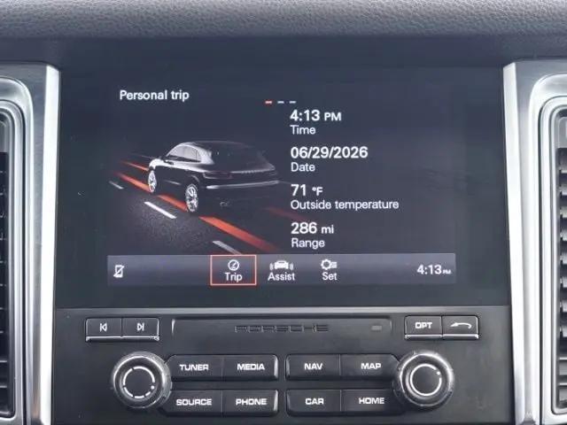2018 Porsche Macan Macan