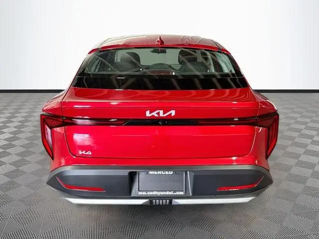 2026 Kia K4 LXS