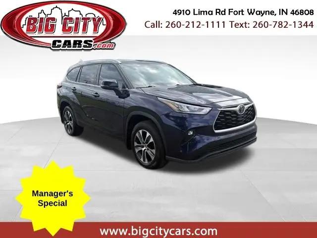 2020 Toyota Highlander XLE for sale in Fort Wayne, IN