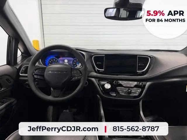 2027 Chrysler Pacifica Limited