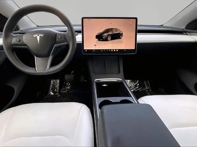 2024 Tesla Model Y Long Range Single Motor Rear-Wheel Drive