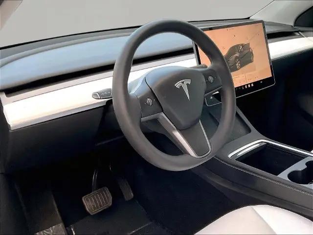 2024 Tesla Model Y Long Range Single Motor Rear-Wheel Drive