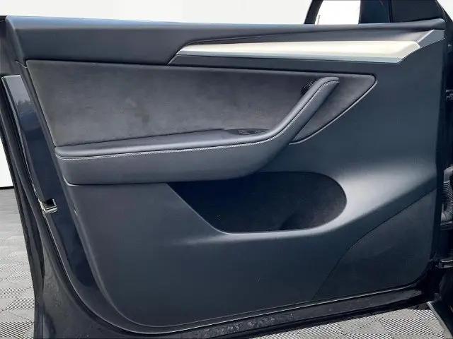 2024 Tesla Model Y Long Range Single Motor Rear-Wheel Drive