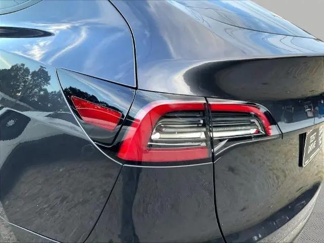 2024 Tesla Model Y Long Range Single Motor Rear-Wheel Drive