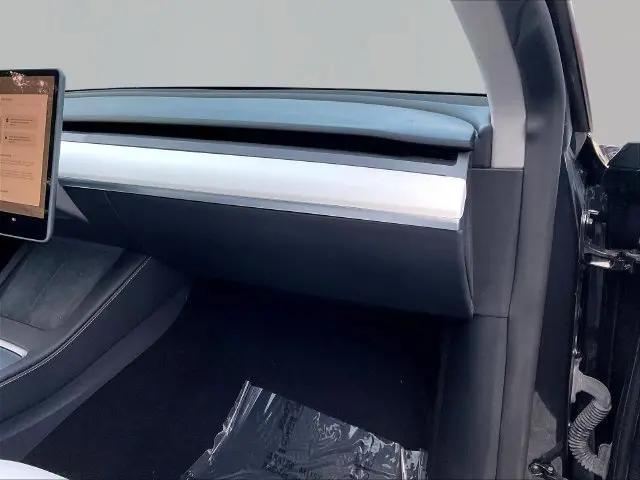 2024 Tesla Model Y Long Range Single Motor Rear-Wheel Drive