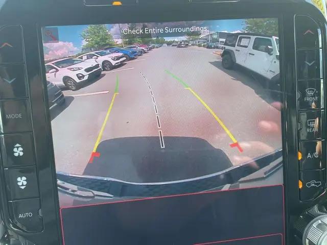 2025 Ram 1500 Laramie Crew Cab 4x4 5'7" Box
