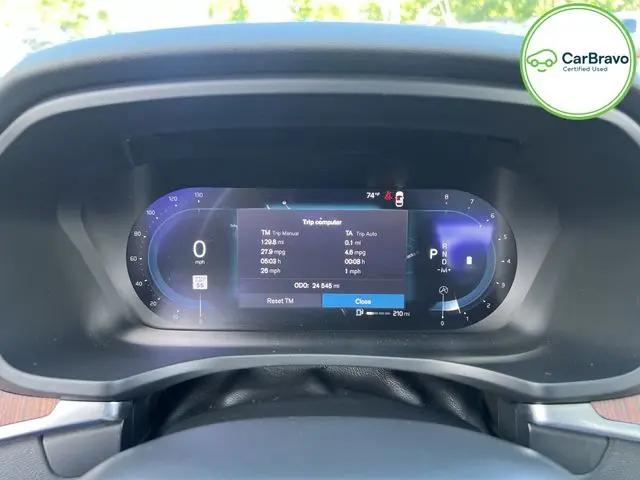 2023 Volvo S60 B5 Plus Dark Theme