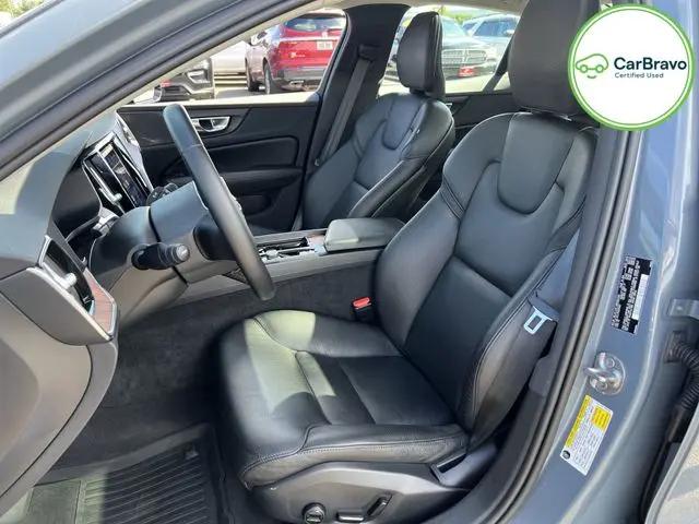2023 Volvo S60 B5 Plus Dark Theme