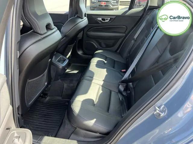 2023 Volvo S60 B5 Plus Dark Theme