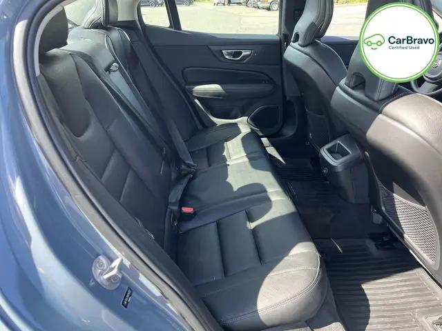 2023 Volvo S60 B5 Plus Dark Theme