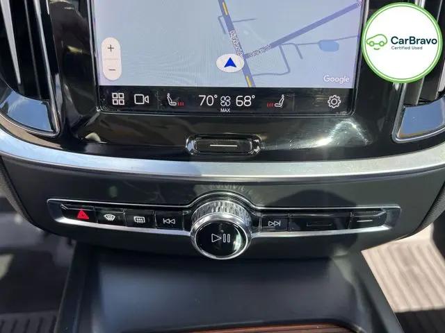 2023 Volvo S60 B5 Plus Dark Theme