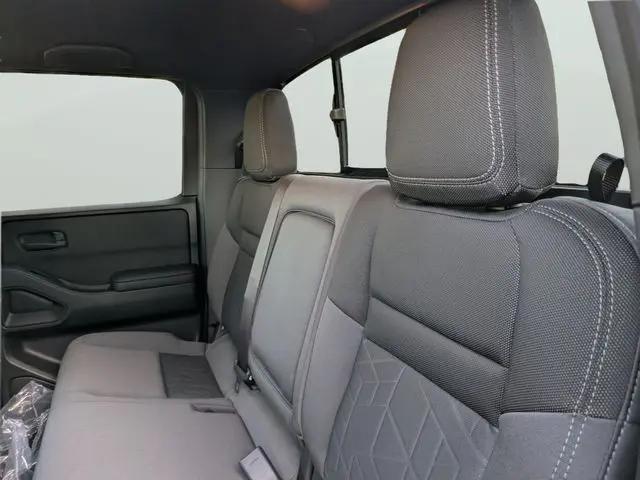 2026 Nissan Frontier Crew Cab SV 4x2