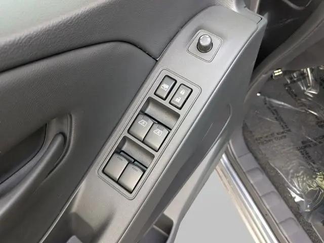 2026 Nissan Frontier Crew Cab SV 4x2