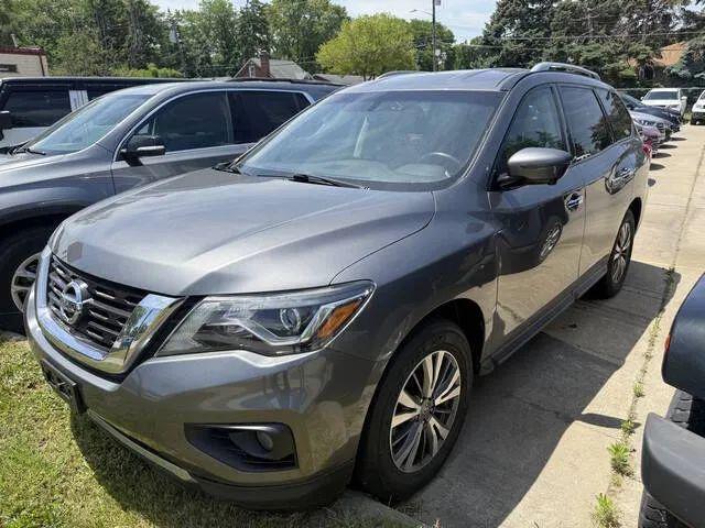 2020 Nissan Pathfinder SL 4WD for sale in Warren, MI