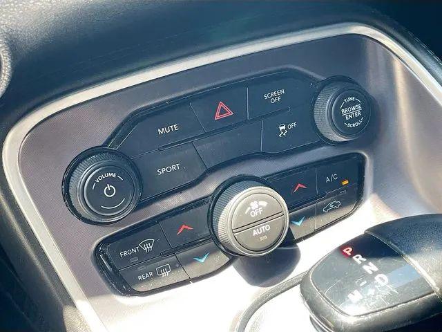 2019 Dodge Challenger SXT