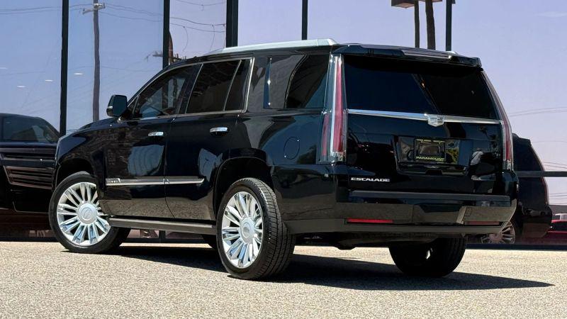 2016 Cadillac Escalade Platinum