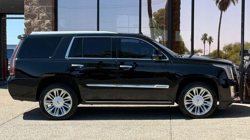 2016 Cadillac Escalade Platinum
