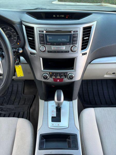 2014 Subaru Outback 2.5i