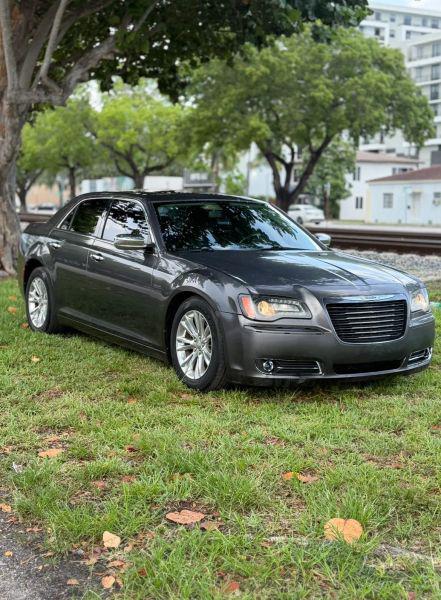 2017 Chrysler 300 300C for sale in Hollywood, FL