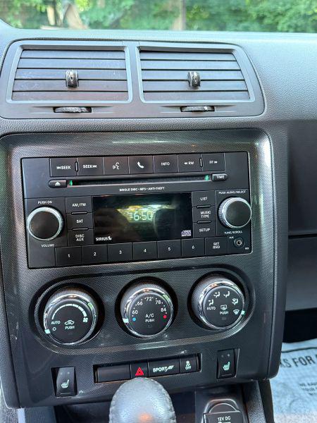 2012 Dodge Challenger SXT