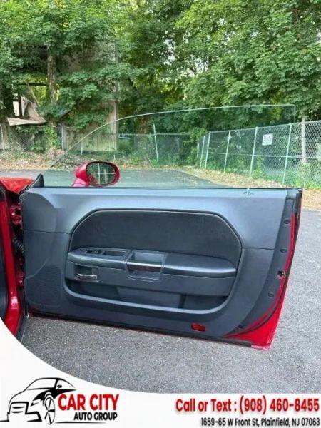 2012 Dodge Challenger SXT
