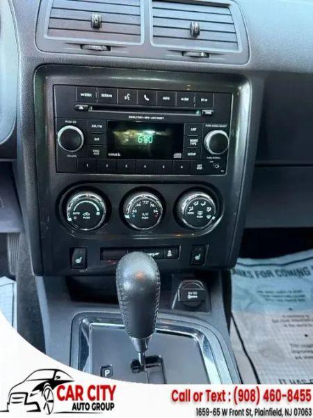 2012 Dodge Challenger SXT