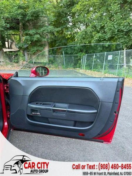 2012 Dodge Challenger SXT